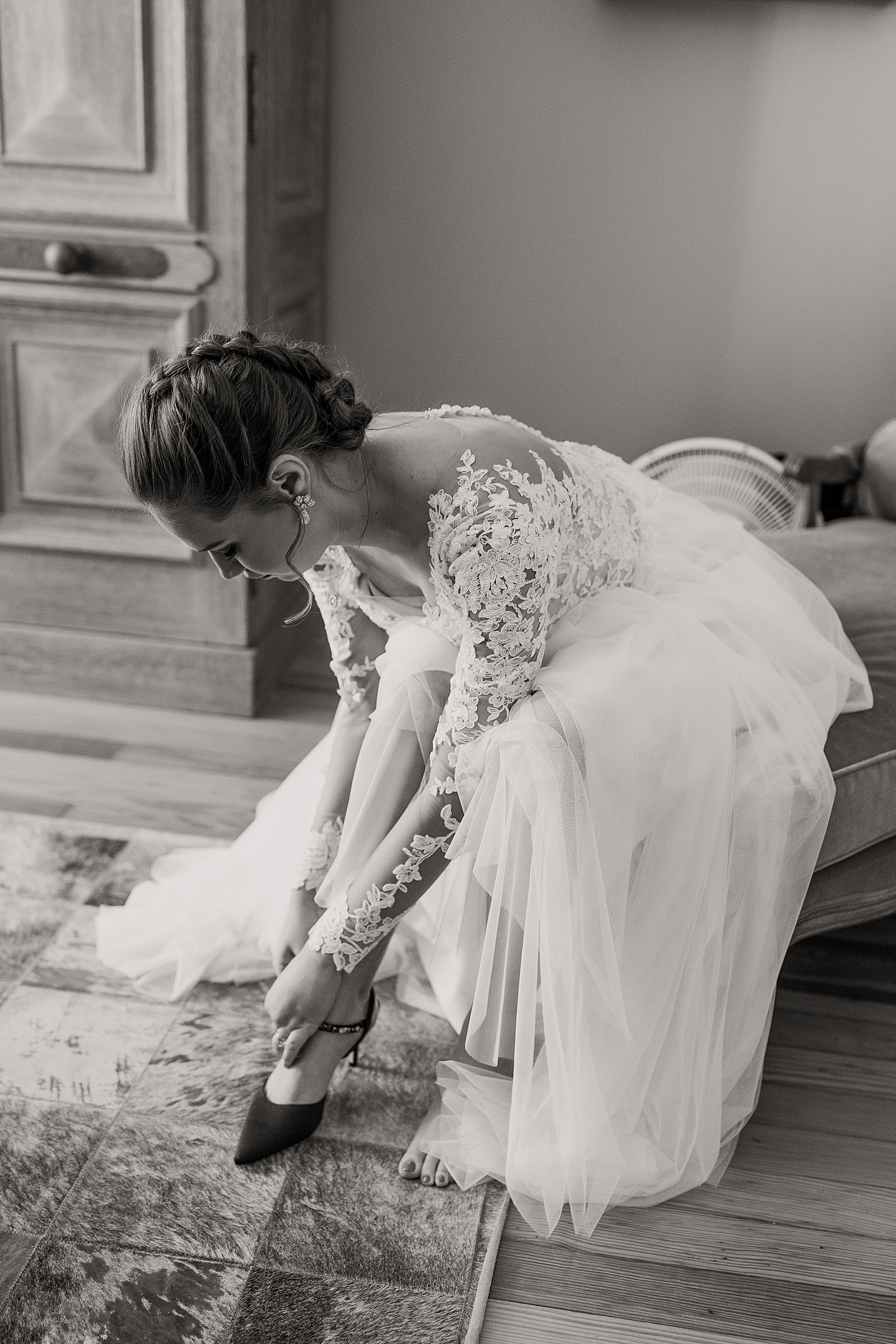 How to Choose Getting Ready Location | Bride Putting Shoes On