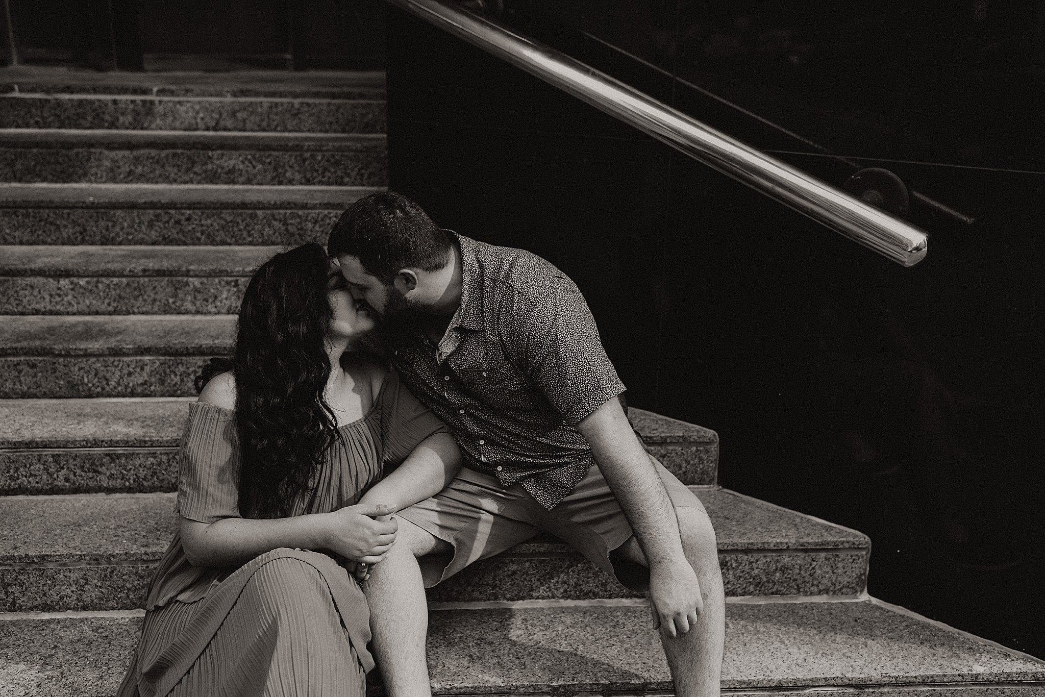 Downtown St. Louis Engagement Pictures