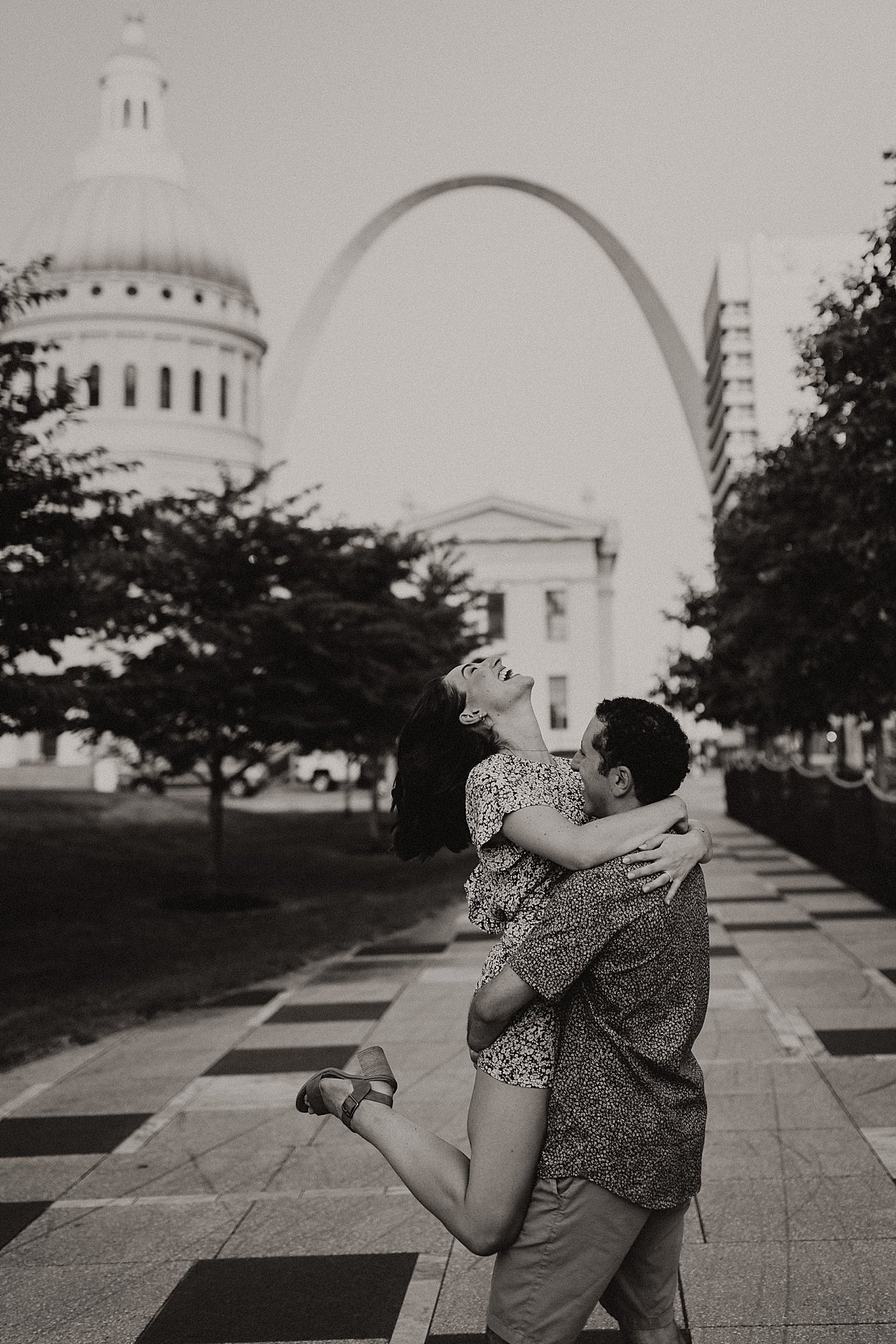 Engagement Photos by the St. Louis Arch