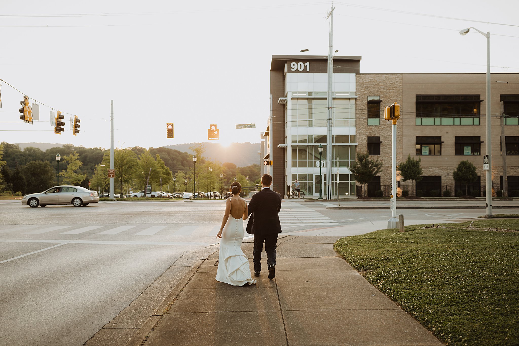Downtown Chattanooga Bride and Groom Pictures