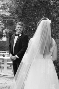 Romantic Wedding Photos, Documentary Style Wedding Photos, Film Wedding Photography, Candid Wedding Photos, Storytelling Wedding Photography, Rhode Island Wedding Photographer, Newport Wedding Photographer, New York Wedding Photographer, Classy Wedding Aesthetic, Chic Wedding Style, | @abbyrosephoto_