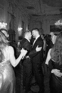 Rosecliff Mansion Wedding, Romantic Wedding Photos, Documentary Style Wedding Photos, Film Wedding Photography, Candid Wedding Photos, Storytelling Wedding Photography, Rhode Island Wedding Photographer, Newport Wedding Photographer, New York Wedding Photographer, Classy Wedding Aesthetic, Chic Wedding Style, | @abbyrosephoto_