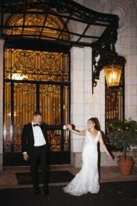 Rosecliff Mansion Wedding, Romantic Wedding Photos, Documentary Style Wedding Photos, Film Wedding Photography, Candid Wedding Photos, Storytelling Wedding Photography, Rhode Island Wedding Photographer, Newport Wedding Photographer, New York Wedding Photographer, Classy Wedding Aesthetic, Chic Wedding Style, | @abbyrosephoto_